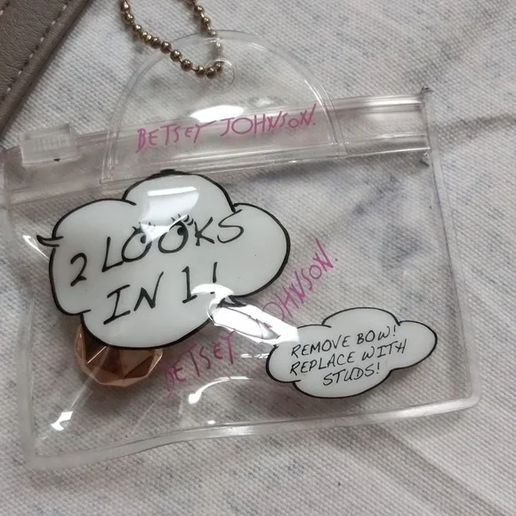 Betsey Johnson bag shoulder strap and replacement studs - Picture 3 of 5